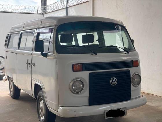 VOLKSWAGEN KOMBI 1.4 MI STD 8V FLEX 3P MANUAL VOLKSWAGEN KOMBI 1.4 MI STD 8V FLEX 3P MANUAL